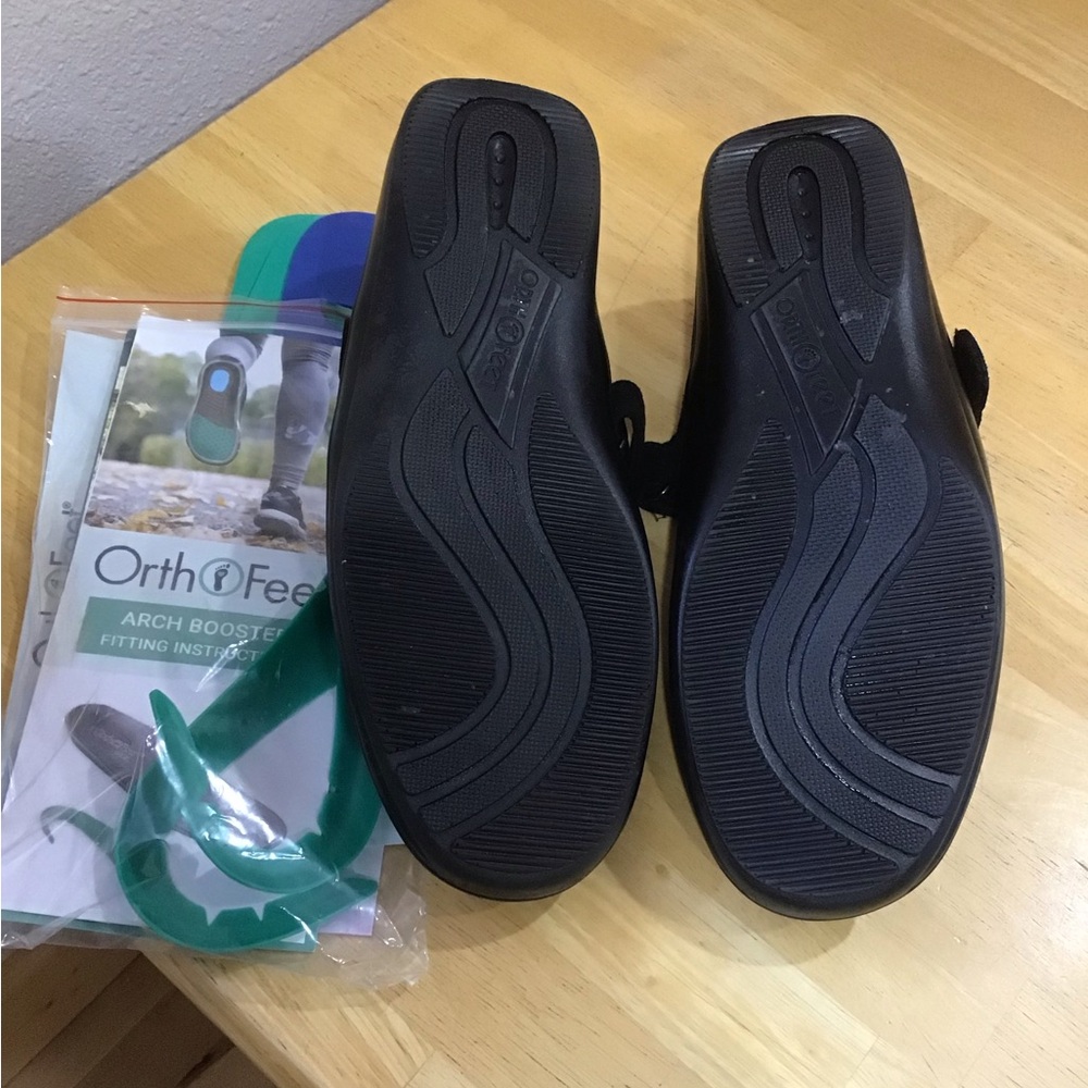 Orthopedic Black Mary Jane Style Shoes - Picture 3 of 7